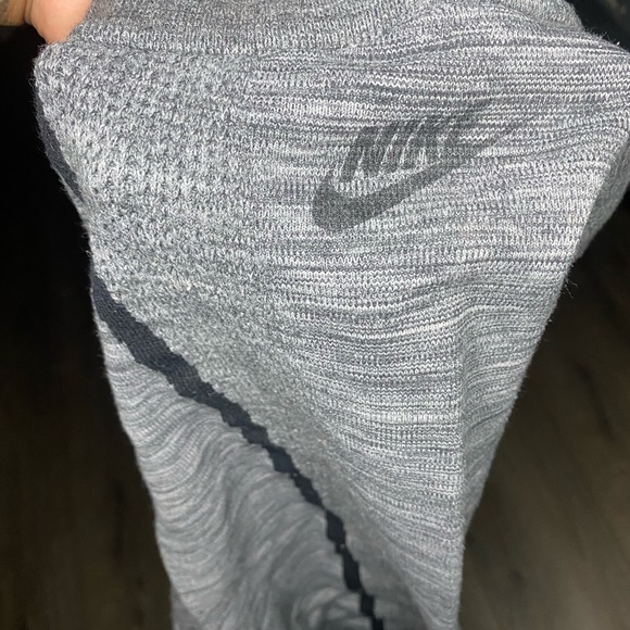 Nike Flyknit Joggers - Picture 1 of 3